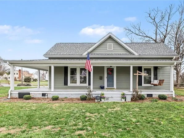 788 N Main St, Mocksville, NC 27028
