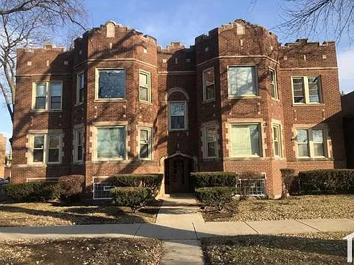 8005 S Prairie Ave #2