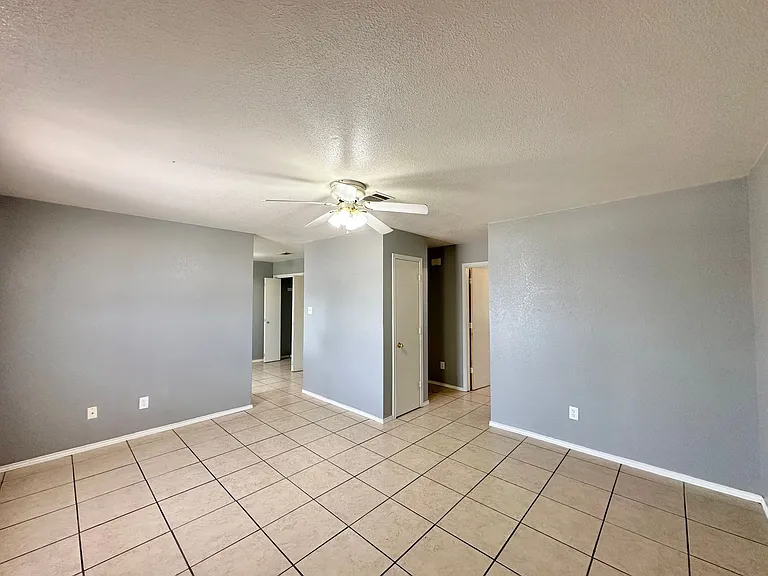 1704 Spring Rose Cir — Photo 40