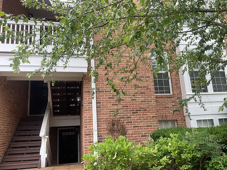 2604 S Arlington Mill Dr — Photo 1