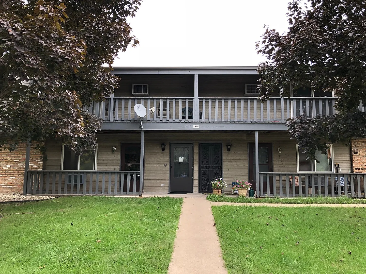 Orchard Apartments — Photo 1