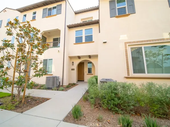 17952 Seaglass Dr, Huntington Beach, CA 92646