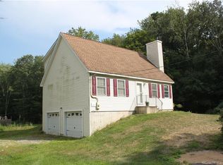 70 N High St, Clinton, CT 06413