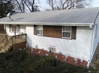 326 Old Lund Rd, Cambridge, WI 53523