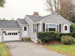 401 Village St, Medway, MA 02053