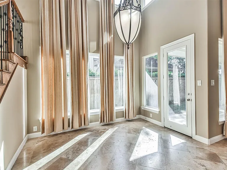 11511 Gallant Ridge Ln — Photo 19