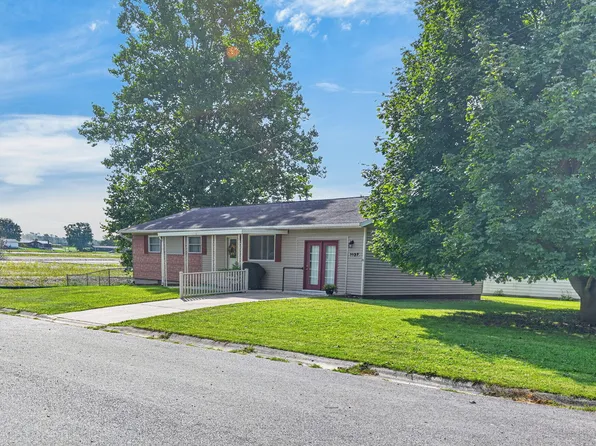 1137 Michigan St, Bellefontaine, OH 43311