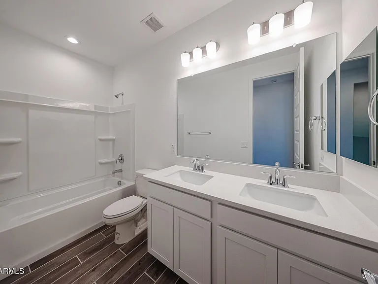 17064 W Briles Rd — Photo 16