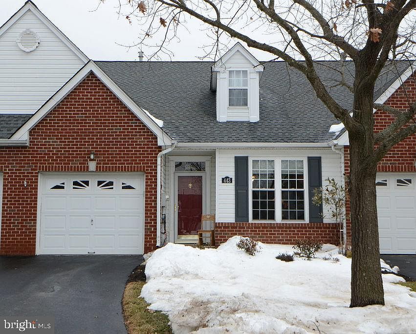 1st image of 443 Ruth Ct