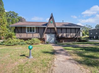 18280 Alpine Ct, Spring Lake, MI 49456