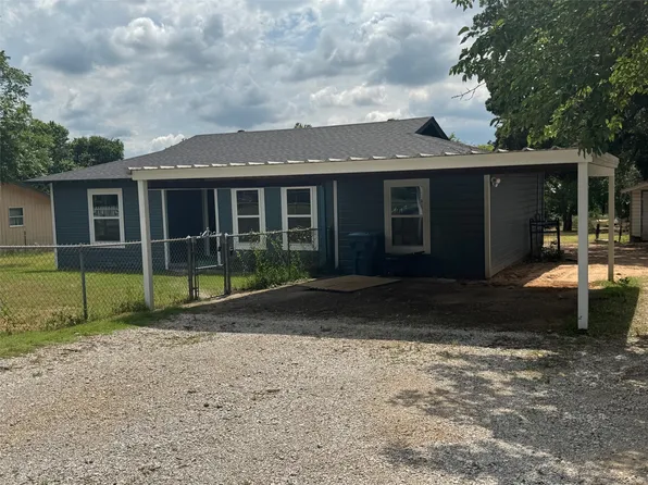 120 Live Oak St, Azle, TX 76020