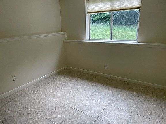 LOWER LEVEL BEDROOM