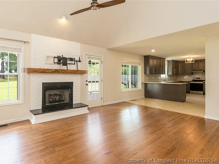 114 Terrier Way — Photo 6