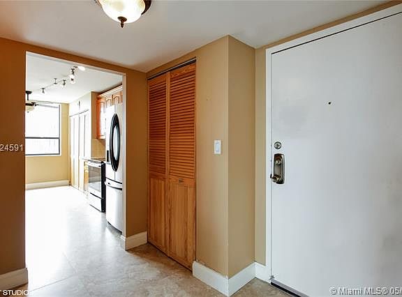 2nd image of 900 NE 195th St APT 612