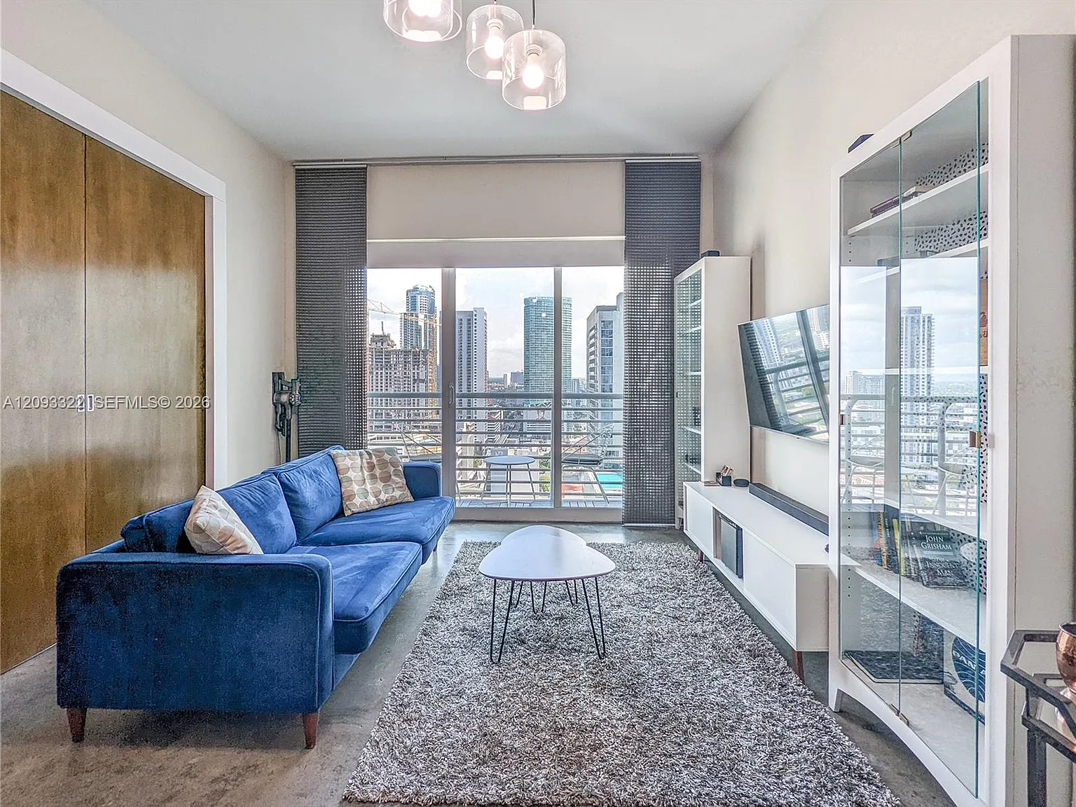 The Loft Downtown Ii Cond — Photo 4
