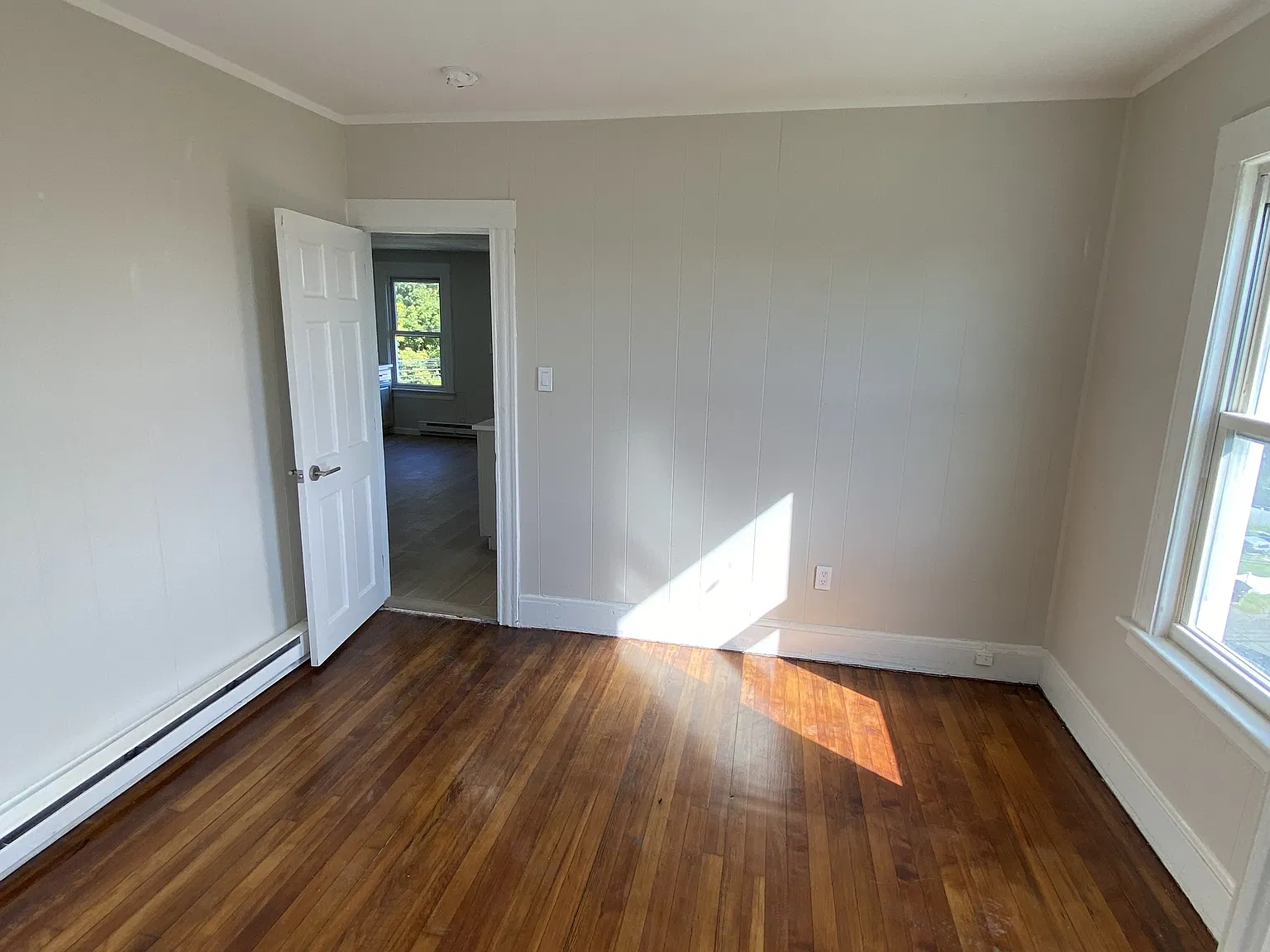 220 Kensington Avenue - 3 — Photo 3