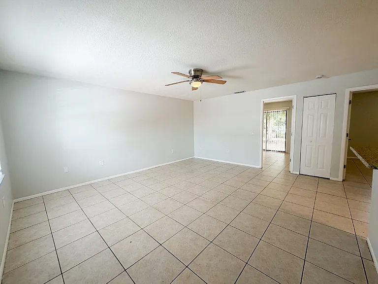 153 Old Englewood Rd — Photo 3