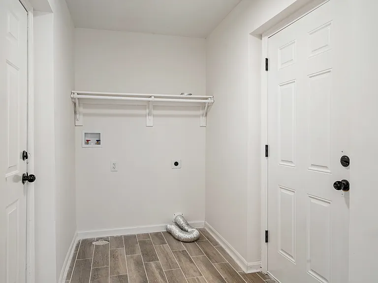4001 S Minnie St — Photo 29