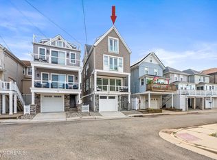 28 Beach St, Sea Bright, NJ 07760
