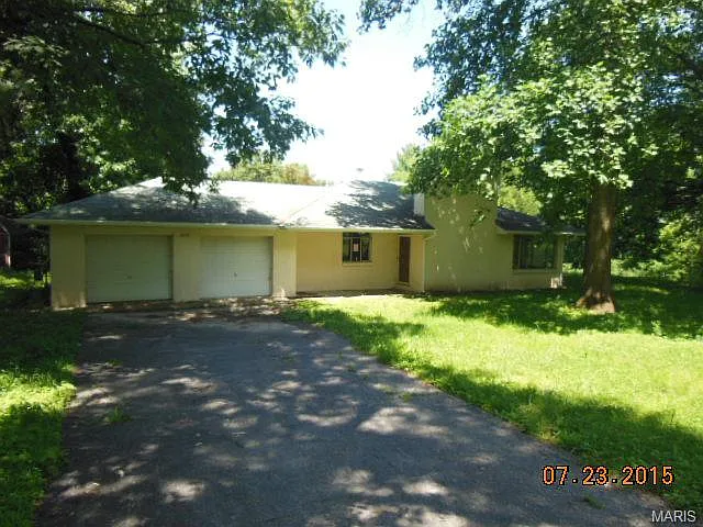 4455 Robbins Mill Rd photo 1