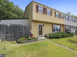 7709 Princess Pl, Pasadena, MD 21122