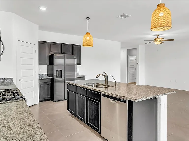 7510 W Corona Rd — Photo 13