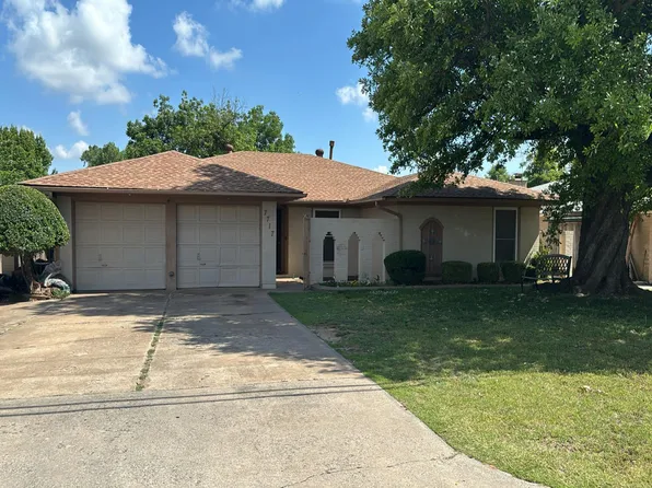 7717 NW 30th St, Bethany, OK 73008