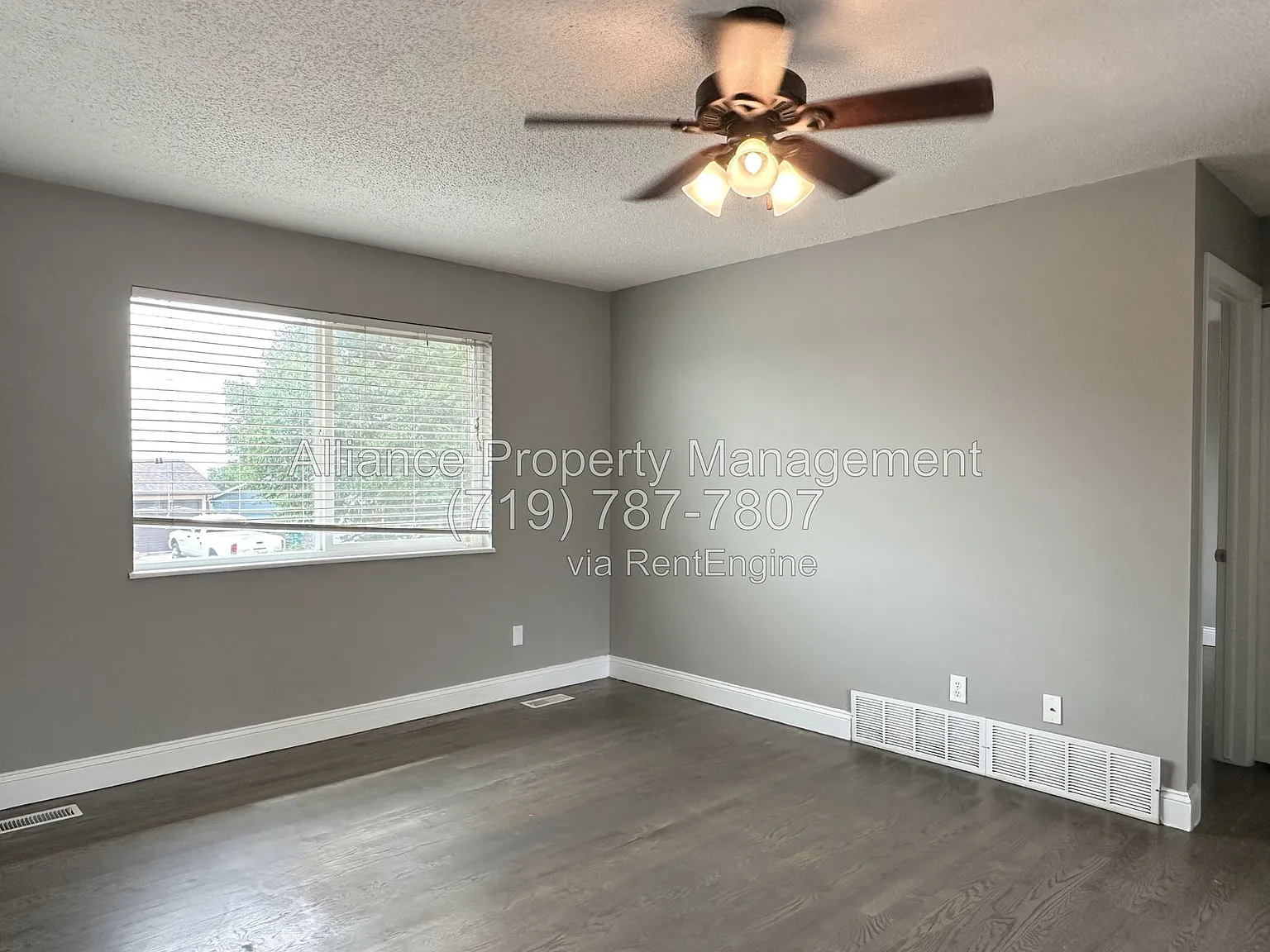 4 bed, 2.0 bath, 1481 sqft, $1,995 — Photo 3