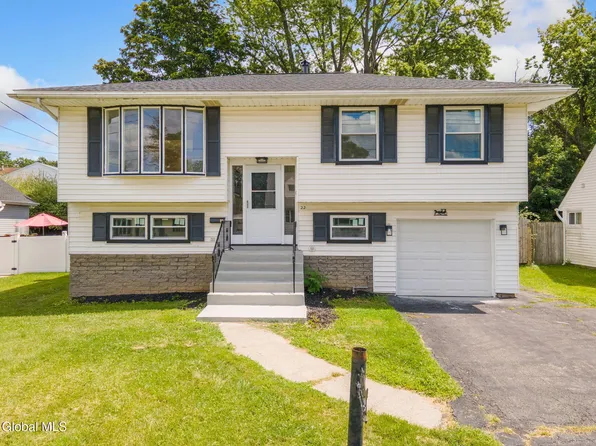22 Oneil St, Troy, NY 12180