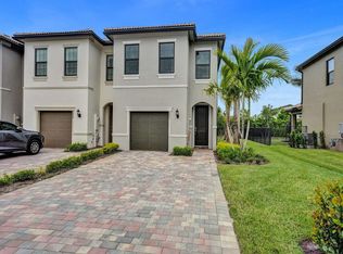 4825 Chantilly Rd, Lake Worth, FL 33467