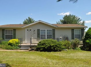 1283 Armstrong Valley Rd, Halifax, PA 17032