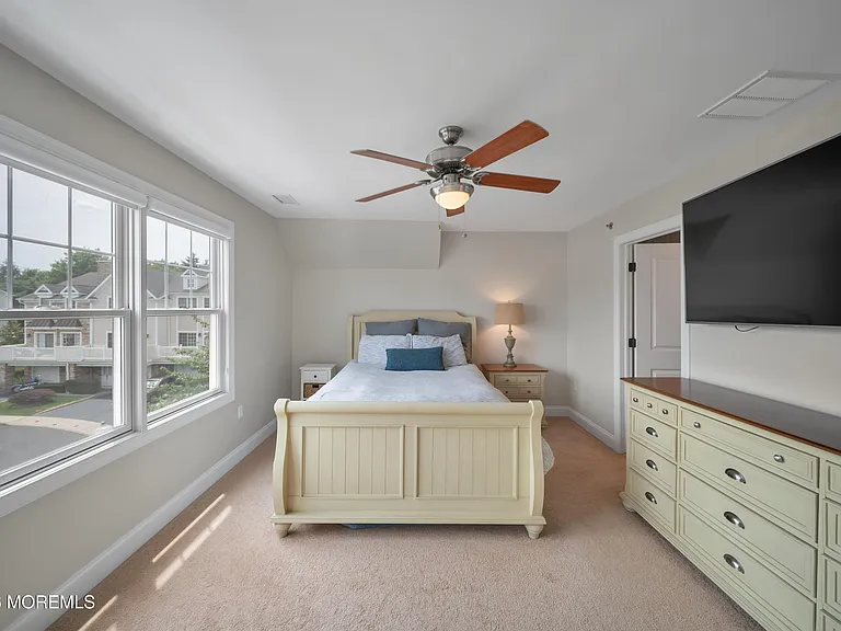 302 Villa Dr — Photo 31