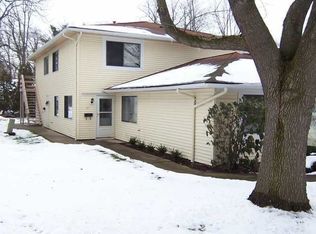 27 Milrace Dr, East Rochester, NY 14445