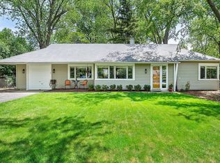 6537 Howard Ave, Indian Head Park, IL