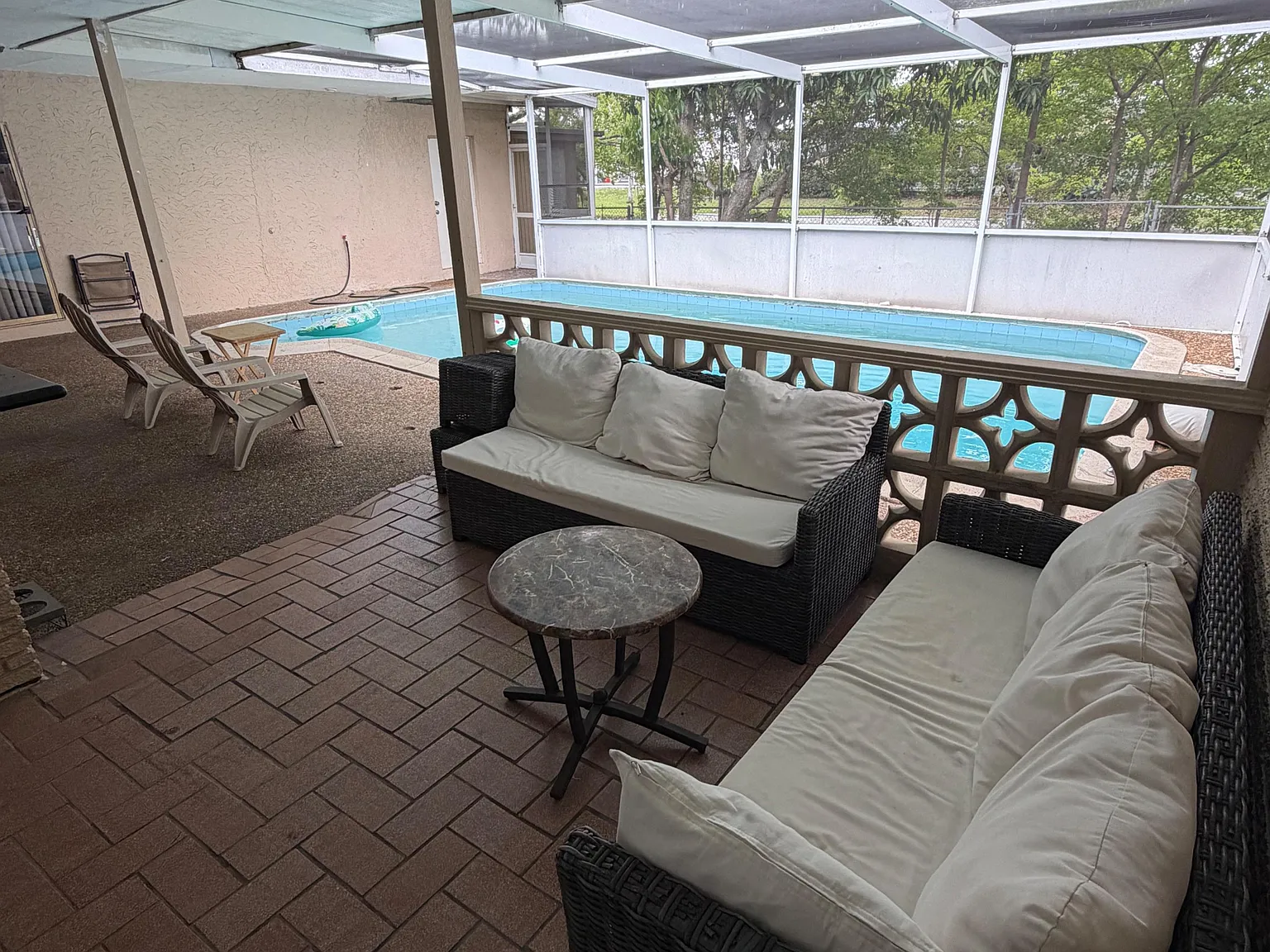 3 bed, 1.0 bath, 1700 sqft, $1,092 — Photo 4