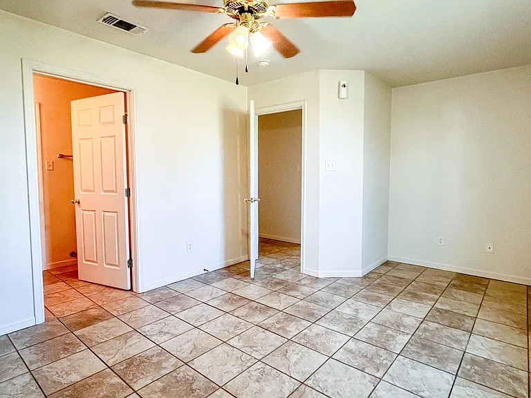 3807 Wind Ct #A — Photo 10