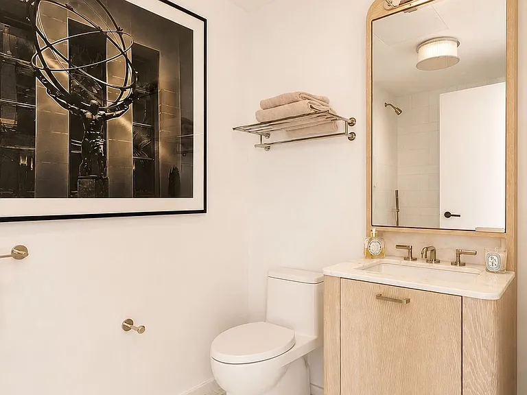 249 E 62nd St #9B — Photo 15