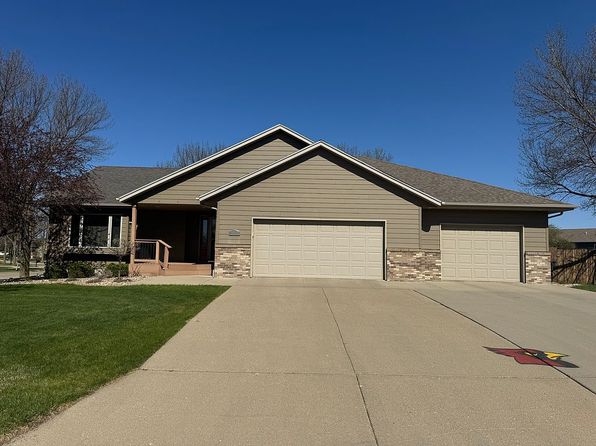 1412 Victory Cir