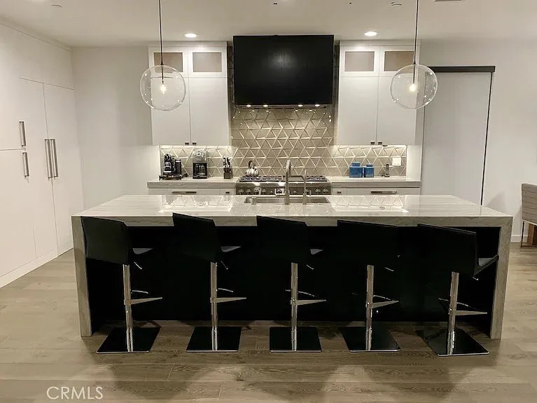 116 W Channel Islands Blvd — Photo 12
