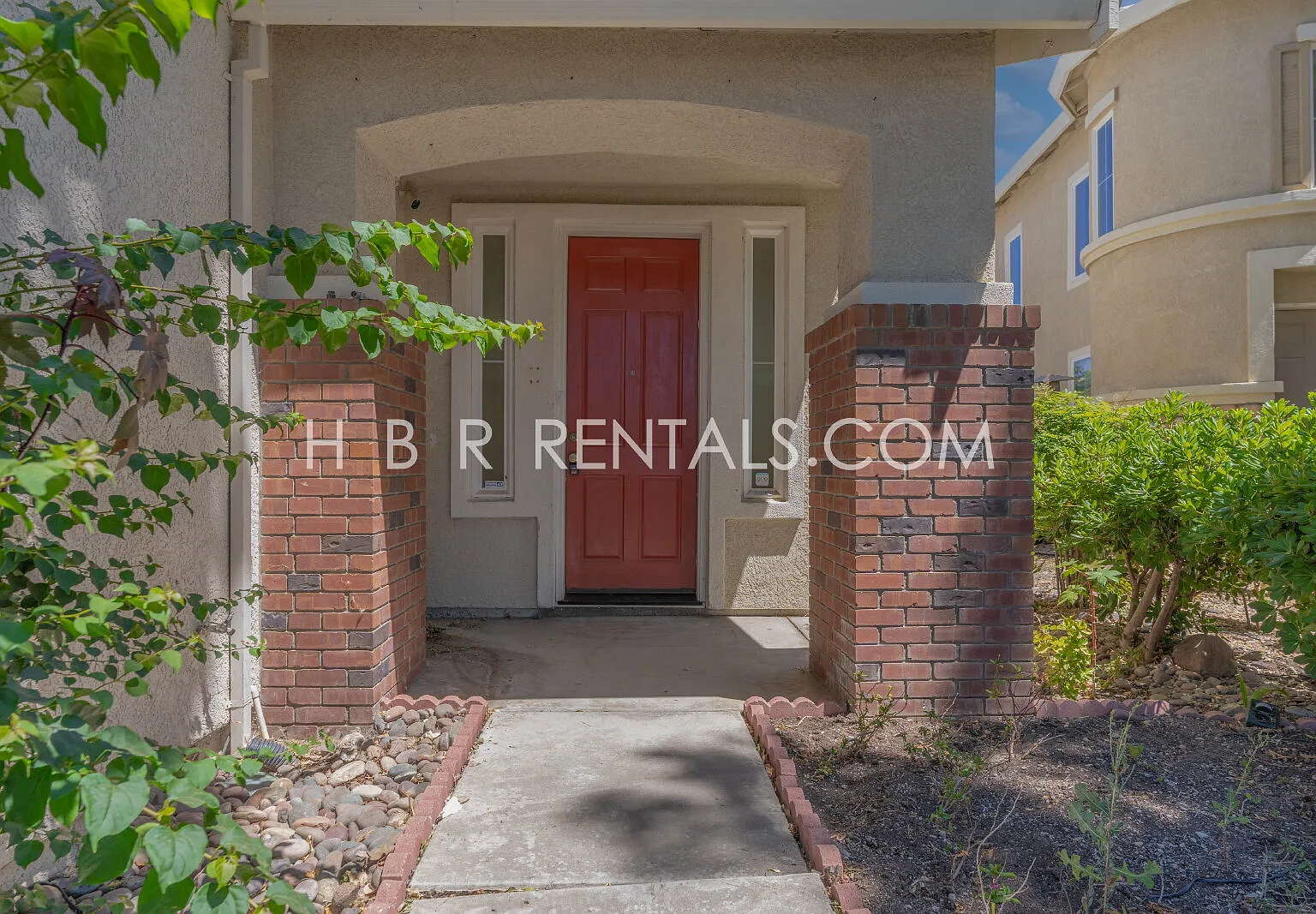 5 bed, 3.0 bath, 2452 sqft, $3,050 — Photo 4