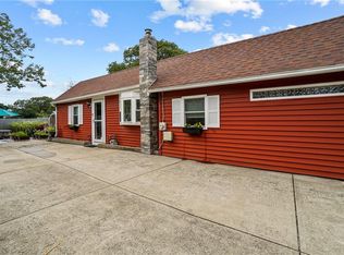 57 Oniska St, Warwick, RI 02889
