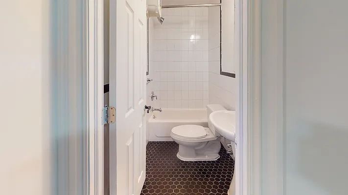 Rented by Keller Williams NYC | media 14