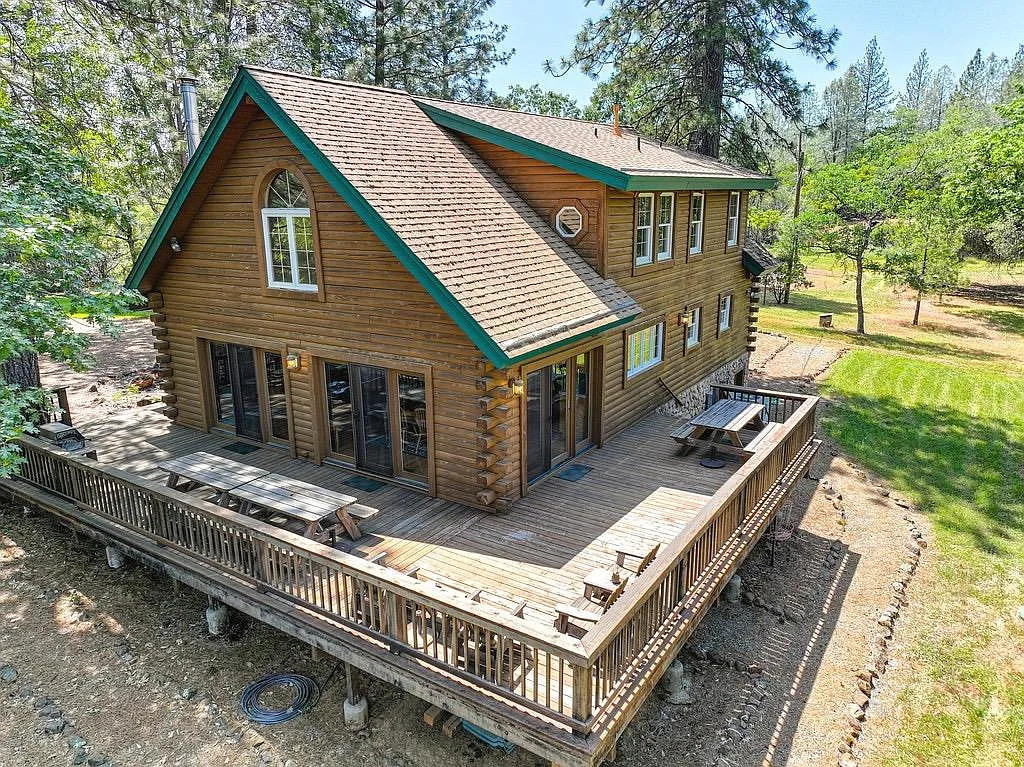 10373 Texas Hill Rd photo 1