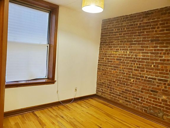 4th image of 350 Lincoln Pl #Ee