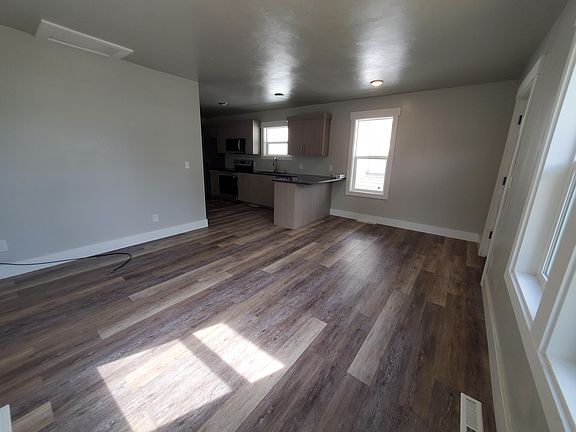 4th image of 430 3rd St #430