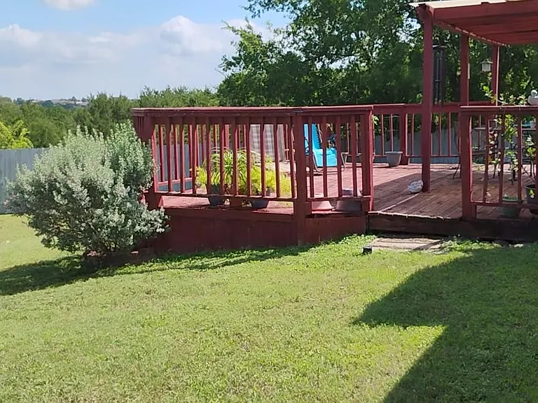 410 Saddle Dr — Photo 48