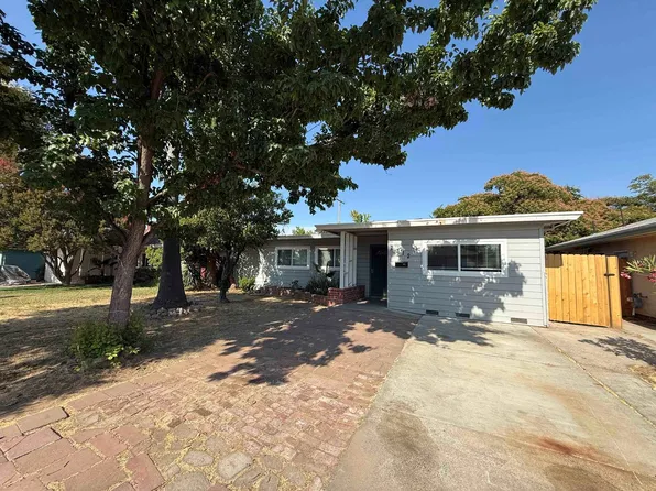 2312 Barcelona Way, Sacramento, CA 95825