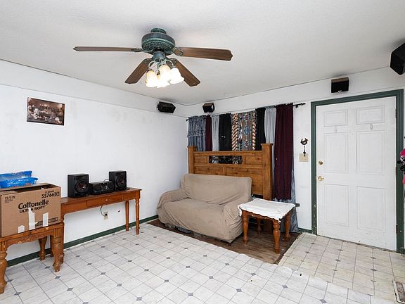 4th image of 1608 E Alta Ave