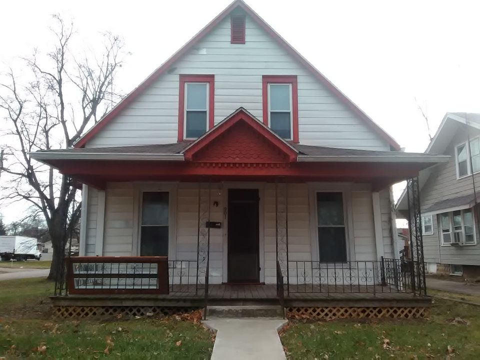 1st image of 901 W North St
