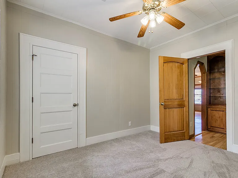 410 E Cleveland Ave — Photo 8